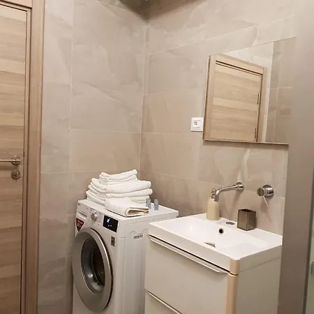 Apartment Carla Sea View Summerland Mamaia